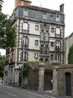  immeuble ancien en briques et pierre, bd V. Hugo